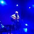 Intimo e minimale. Solo voce e chitarra. Geoff Farina, sul palco del Tender club, ha dimostrato come meno è meglio. La recensione di Raffaella Galamini.          