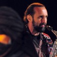 Domenica 13 aprile, Spazio Alfieri, Firenze. Alle radici della cultura africana. E ritorno. Il settetto toscano mette in scena il progetto nato al Festival au Désert di Timbuktu.