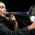 Venerdì 1 aprile, Teatro Politeama, Poggibonsi, Siena. La lezione di Sun Ra. Punto di partenza di un nuovo percorso. Nel segno dell’improvvisazione. L’evoluzione del fuoriclasse del trombone