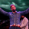 I Kaiser Chiefs sono tornati. Non ancora ai livelli di Ruby, ma sono sulla buona strada e al Viper di Firenze lo hanno dimostrato. La recensione di Raffaella Galamini