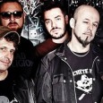 Sabato 18 aprile, Auditorium Flog, Firenze. Ritorno alle origini. La band milanese festeggia un quarto di secolo e rispolvera i primi 4 album. Supporter il rocker-surfer Frankie Chavez.
