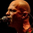 Nuova produzione del chitarrista “virtuoso” della Bandabardò. Folgorato sulla via de L’Avana. Tra atmosfere iper-acustiche, ballate psichedeliche, cavalcate elettroniche.