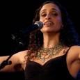 Sabato 17 ottobre (ore 21), chiesa di San Francesco Dal jazz alla tradizione. E ritorno. La vocalist israeliana presenta l’album “Love medicine”. E racconta il suo impegno per la pace