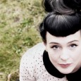 Sabato 23 aprile, ExWide, Pisa. La vocalist scozzese di stanza a Barga. L’exploit al talent e il ritorno alla sua musica: minimal pop soundscape. Tra reale e ideale