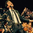 Venerdì 30 e sabato 31 dicembre (ore 20). La popstar in versione sinfonica, affiancato da orchestra e coro diretti da Simon Leclerc. E c’è anche la cena di gala